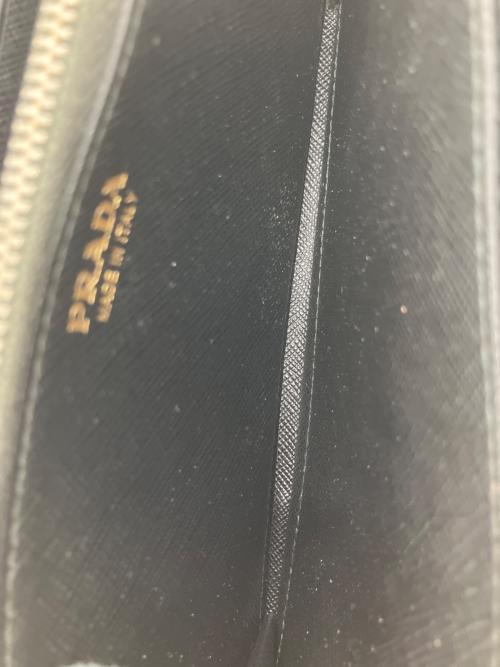 PRADA（プラダ）PRADA (プラダ) サフィアーノ ラウンドファスナー長財布の古着・服飾アイテム