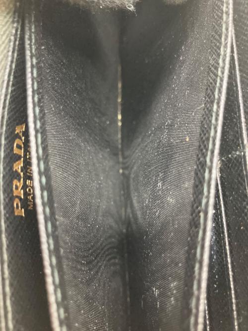 PRADA（プラダ）PRADA (プラダ) サフィアーノ ラウンドファスナー長財布の古着・服飾アイテム