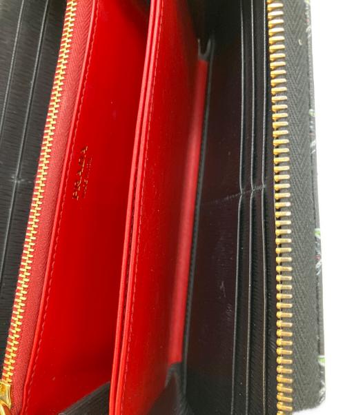 PRADA（プラダ）PRADA (プラダ) ラウンドファスナー財布 ブラックの古着・服飾アイテム