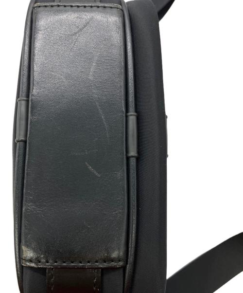 BURBERRY（バーバリー）BURBERRY (バーバリー) ショルダーバッグ ブラックの古着・服飾アイテム