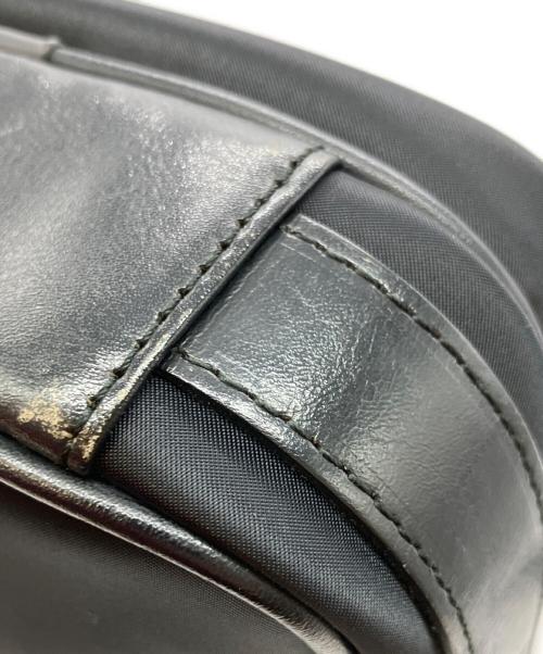 BURBERRY（バーバリー）BURBERRY (バーバリー) ショルダーバッグ ブラックの古着・服飾アイテム