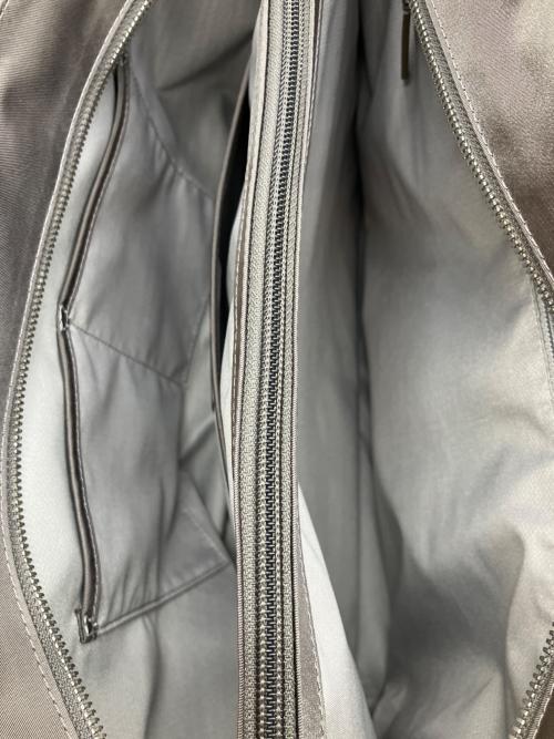 TUMI（トゥミ）TUMI (トゥミ) ビジネストートバッグ ベージュの古着・服飾アイテム