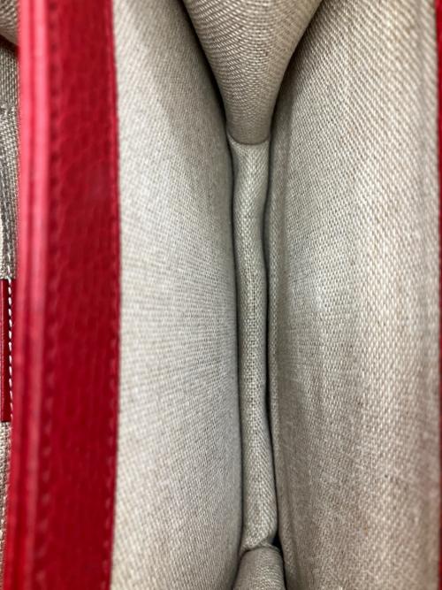 GUCCI（グッチ）GUCCI (グッチ) インターロッキングGチェーンショルダーバッグ レッドの古着・服飾アイテム