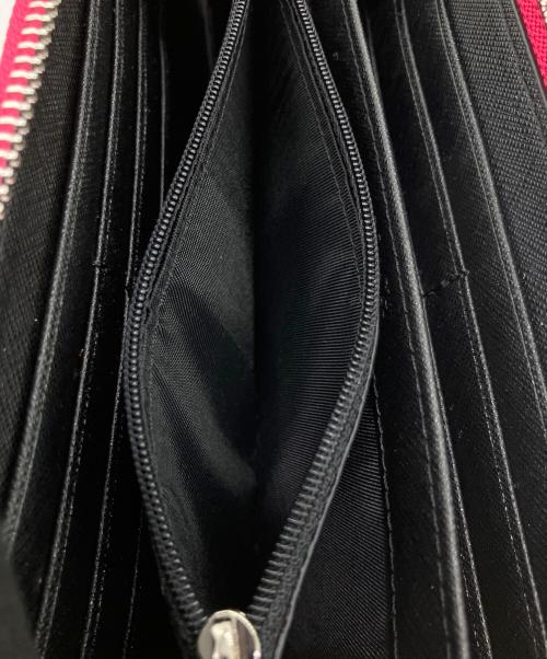 COACH（コーチ）COACH (コーチ) PEANUTS (ピーナッツ) ラウンドファスナーウォレット ピンクの古着・服飾アイテム