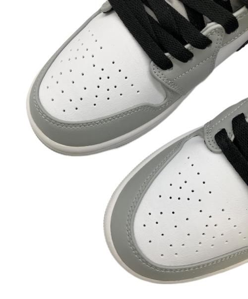 NIKE（ナイキ）NIKE (ナイキ) Air Jordan 1 Mid（エアジョーダン1 ミッド） グレー サイズ:SIZE 27cm 未使用品の古着・服飾アイテム