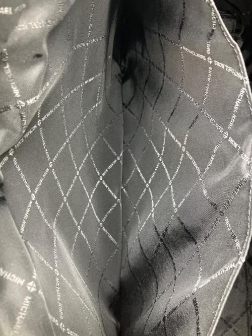 MICHAEL KORS（マイケル・コース）MICHAEL KORS (マイケル・コース) 2WAYトートバッグ ホワイト×ブラックの古着・服飾アイテム