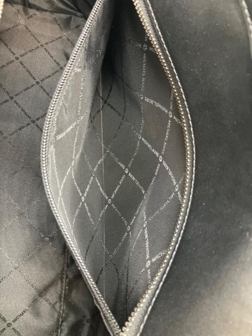 MICHAEL KORS（マイケル・コース）MICHAEL KORS (マイケル・コース) 2WAYトートバッグ ホワイト×ブラックの古着・服飾アイテム