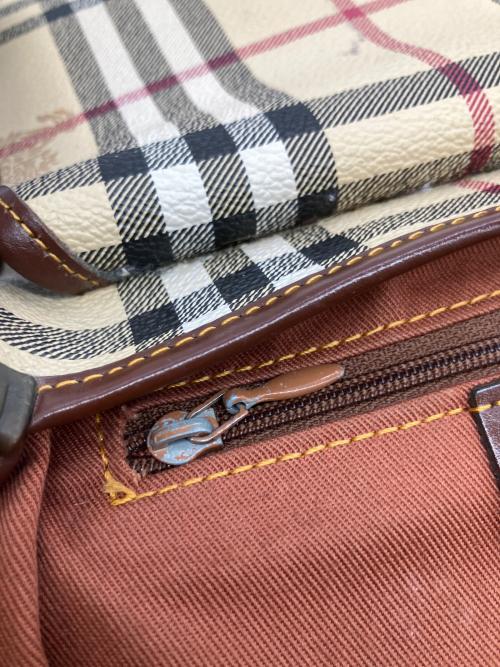 Burberry's（バーバリーズ）Burberry's (バーバリーズ) ショルダーバッグ ベージュの古着・服飾アイテム