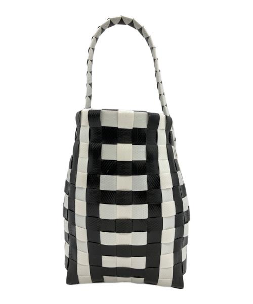 MARNI（マルニ）MARNI (マルニ) カゴバッグ ブラック×ホワイトの古着・服飾アイテム