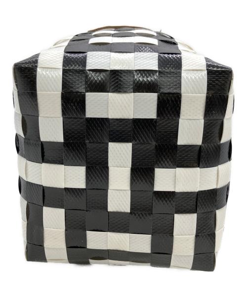 MARNI（マルニ）MARNI (マルニ) カゴバッグ ブラック×ホワイトの古着・服飾アイテム
