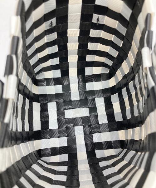 MARNI（マルニ）MARNI (マルニ) カゴバッグ ブラック×ホワイトの古着・服飾アイテム