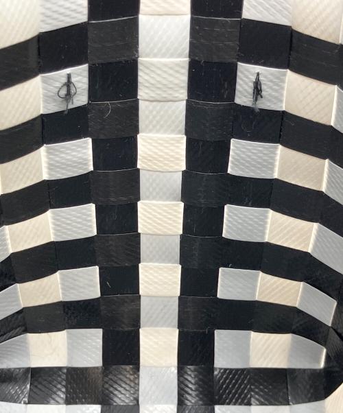 MARNI（マルニ）MARNI (マルニ) カゴバッグ ブラック×ホワイトの古着・服飾アイテム