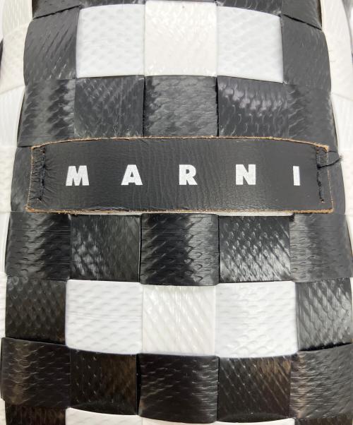 MARNI（マルニ）MARNI (マルニ) カゴバッグ ブラック×ホワイトの古着・服飾アイテム