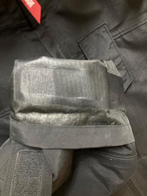 ALPHA INDUSTRIES（アルファインダストリーズ）ALPHA INDUSTRIES (アルファインダストリーズ) ECWCS PARKA ナイロンジャケット ブラック サイズ:SIZE Mの古着・服飾アイテム