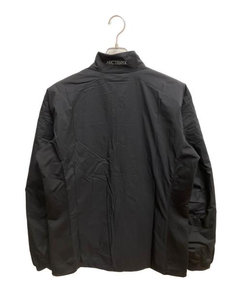 ARC'TERYX（アークテリクス）ARC'TERYX (アークテリクス) ATOM JACKET 中綿ジャケット ブラック サイズ:SIZE Mの古着・服飾アイテム