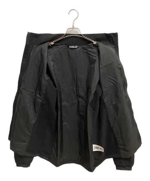 ARC'TERYX（アークテリクス）ARC'TERYX (アークテリクス) ATOM JACKET 中綿ジャケット ブラック サイズ:SIZE Mの古着・服飾アイテム