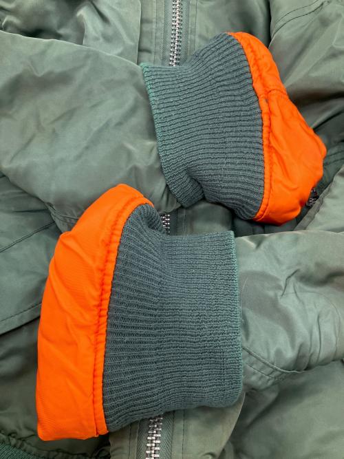 PATRIOT UNIFORMS（パトリオットユニフォームス）PATRIOT UNIFORMS (パトリオットユニフォームス) MA-1ジャケット グリーン サイズ:SIZE M(USA)の古着・服飾アイテム