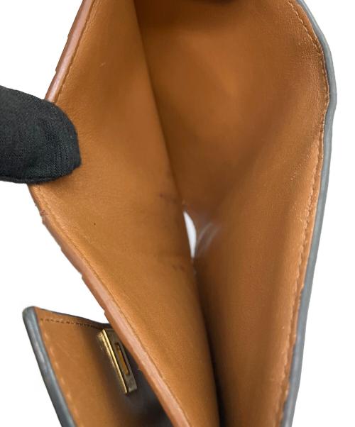 BOTTEGA VENETA（ボッテガベネタ）BOTTEGA VENETA (ボッテガベネタ) パルメラート3つ折り財布 ブラック×ゴールドの古着・服飾アイテム