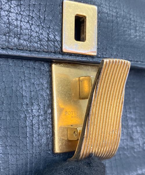 BOTTEGA VENETA（ボッテガベネタ）BOTTEGA VENETA (ボッテガベネタ) パルメラート3つ折り財布 ブラック×ゴールドの古着・服飾アイテム