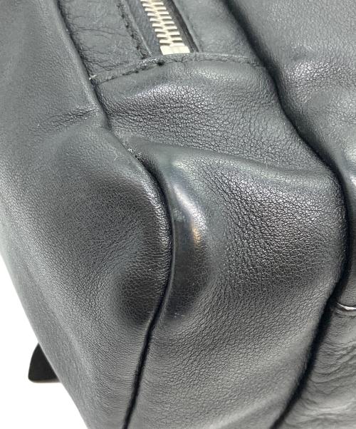 EMPORIO ARMANI（エンポリオアルマーニ）EMPORIO ARMANI (エンポリオアルマーニ) ショルダーバッグ ブラックの古着・服飾アイテム