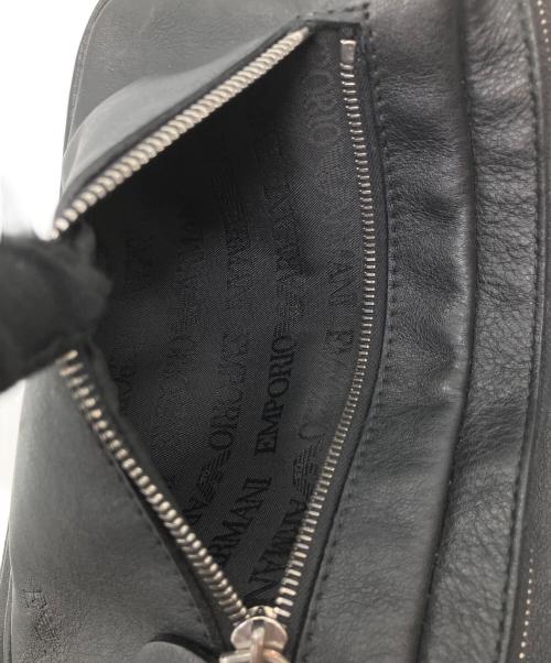 EMPORIO ARMANI（エンポリオアルマーニ）EMPORIO ARMANI (エンポリオアルマーニ) ショルダーバッグ ブラックの古着・服飾アイテム