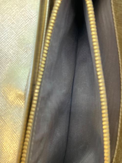 PRADA（プラダ）PRADA (プラダ) サフィアーノレザー リボン付き長財布 ゴールドの古着・服飾アイテム