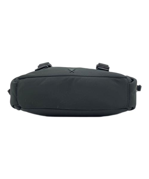AMI PARIS（アミ パリス）AMI PARIS (アミ パリス) ADC MESSENGER BAG ブラックの古着・服飾アイテム