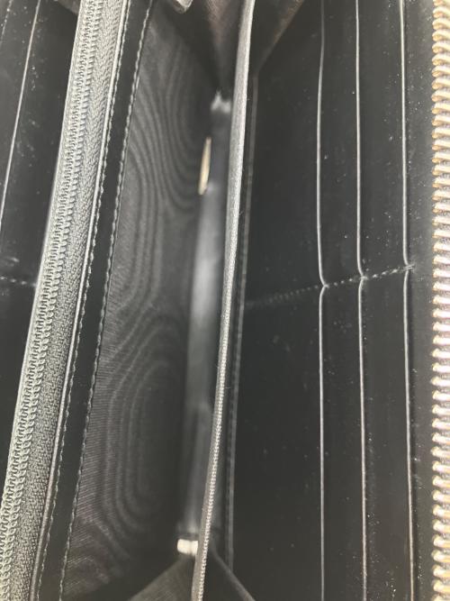 GUCCI（グッチ）GUCCI (グッチ) 長財布 ブラックの古着・服飾アイテム