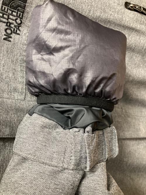 THE NORTH FACE（ザ ノース フェイス）THE NORTH FACE (ザ ノース フェイス) NOVELTY CASSIUS TRICLIMATE JACKET ナイロンジャケット グレー サイズ:SIZE Mの古着・服飾アイテム