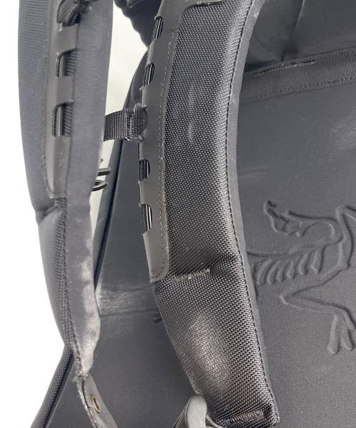 ARC'TERYX（アークテリクス）ARC'TERYX (アークテリクス) ARRO22　リュック ブラック×ブルーの古着・服飾アイテム