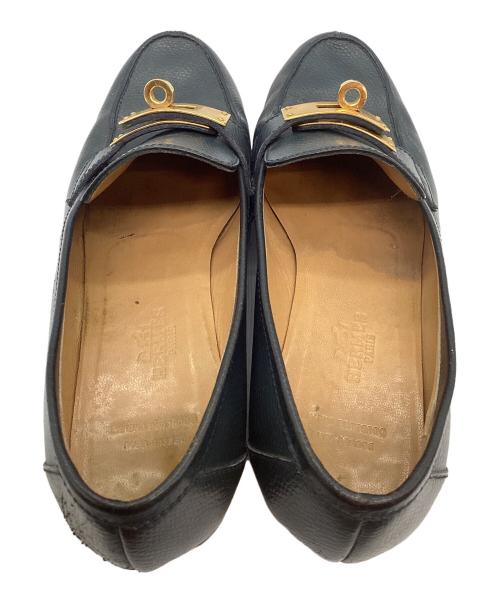 HERMES（エルメス）HERMES (エルメス) ケリー モカシン ローファー ブルー×ゴールド サイズ:SIZE 36 1/2の古着・服飾アイテム