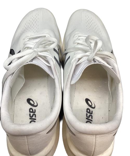 asics（アシックス）asics (アシックス) MAGIC SPEED4 ランニングシューズ ホワイト×ブラック サイズ:SIZE 28.5cmの古着・服飾アイテム
