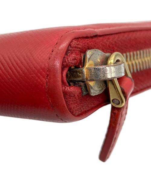 PRADA（プラダ）PRADA (プラダ) サフィアーノ　ラウンドファスナーウォレット レッドの古着・服飾アイテム