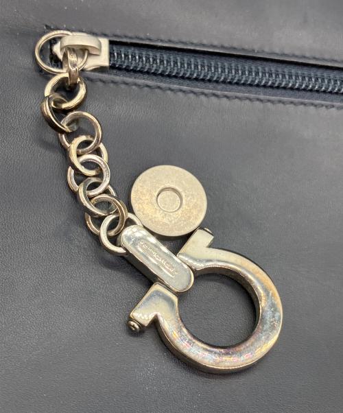 Salvatore Ferragamo（サルヴァトーレ フェラガモ）Salvatore Ferragamo (サルヴァトーレ フェラガモ) ガンチーニ　ショルダーバッグ ブラックの古着・服飾アイテム