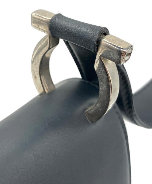 Salvatore Ferragamo（サルヴァトーレ フェラガモ）Salvatore Ferragamo (サルヴァトーレ フェラガモ) ガンチーニ　ショルダーバッグ ブラックの古着・服飾アイテム