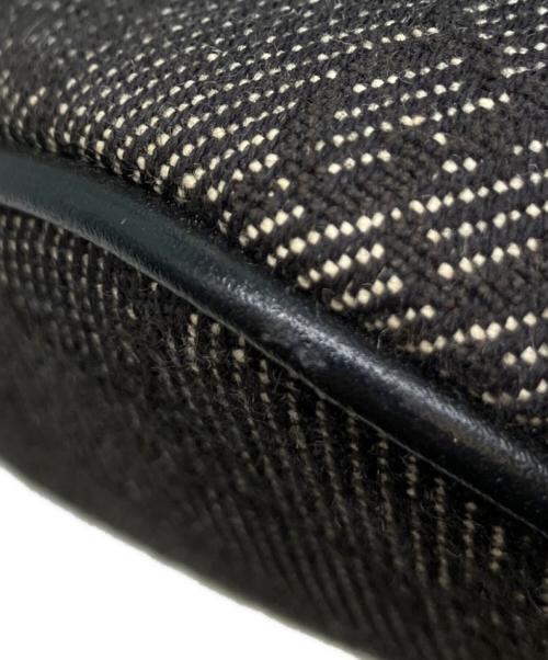 GUCCI（グッチ）GUCCI (グッチ) GGキャンバス アクセサリーポーチ　ショルダーバッグ ブラウンの古着・服飾アイテム