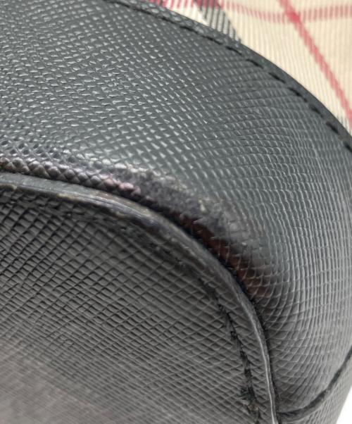 BURBERRY（バーバリー）BURBERRY (バーバリー) ノバチェック ショルダーバッグ ブラック×ベージュの古着・服飾アイテム