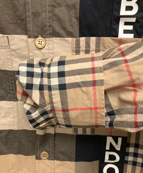 BURBERRY（バーバリー）BURBERRY (バーバリー) ロゴパッチワークプリント長袖シャツ ベージュ サイズ:SIZE Mの古着・服飾アイテム