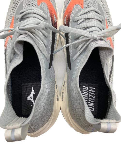 MIZUNO（ミズノ）MIZUNO (ミズノ) NEO ZEN（ネオゼン）ランニングシューズ グレー サイズ:SIZE 28cmの古着・服飾アイテム