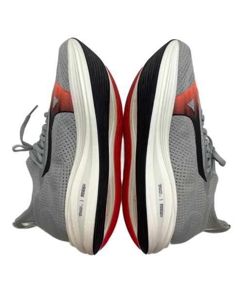 MIZUNO（ミズノ）MIZUNO (ミズノ) NEO ZEN（ネオゼン）ランニングシューズ グレー サイズ:SIZE 28cmの古着・服飾アイテム