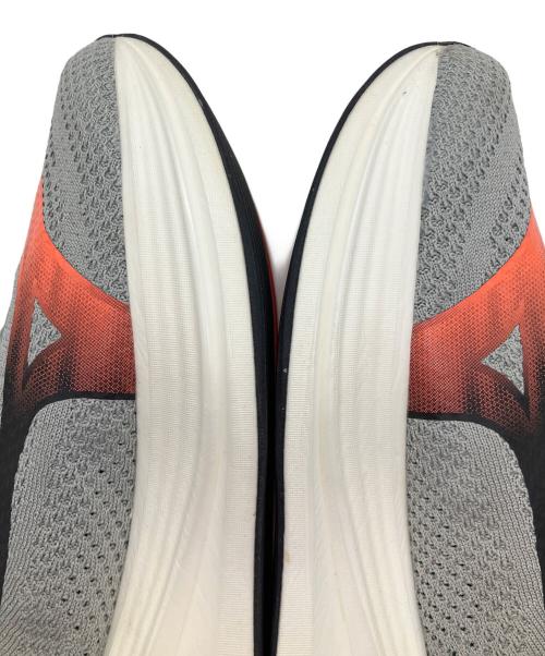 MIZUNO（ミズノ）MIZUNO (ミズノ) NEO ZEN（ネオゼン）ランニングシューズ グレー サイズ:SIZE 28cmの古着・服飾アイテム