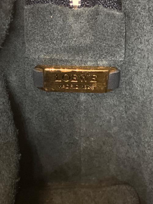 LOEWE（ロエベ）LOEWE (ロエベ) アナグラム　クラッチバッグ ブラックの古着・服飾アイテム