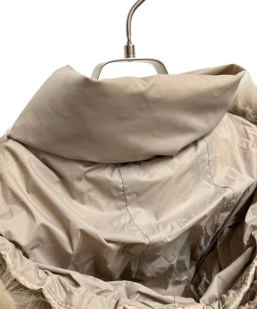 JEAN LOUIS SCHERRER（ジャンルイ シェレル）JEAN LOUIS SCHERRER (ジャンルイ シェレル) ファー付きダウンコート ベージュ サイズ:SIZE Lの古着・服飾アイテム