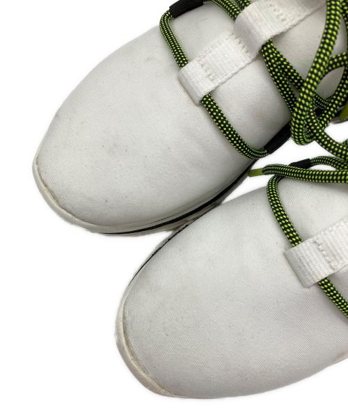 UGG Australia（アグ オーストラリア）UGG Australia (アグ オーストラリア) LACE RUNNER ホワイト×グリーン サイズ:SIZE 23cmの古着・服飾アイテム