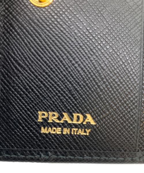 PRADA（プラダ）PRADA (プラダ) SAFFIANO METAL 2つ折り財布 ブラックの古着・服飾アイテム