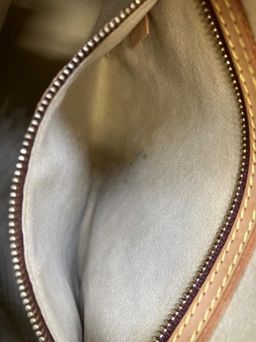 LOUIS VUITTON（ルイ ヴィトン）LOUIS VUITTON (ルイ ヴィトン) モノグラム ルーピングMM ワンショルダーバッグ ブラウンの古着・服飾アイテム