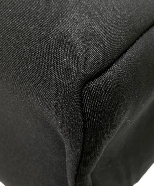 kawa-kawa（カワカワ）kawa-kawa (カワカワ) wet トートバッグ Mサイズ ブラック×レッドの古着・服飾アイテム