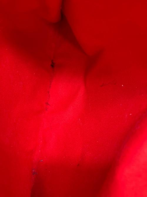 kawa-kawa（カワカワ）kawa-kawa (カワカワ) wet トートバッグ Mサイズ ブラック×レッドの古着・服飾アイテム