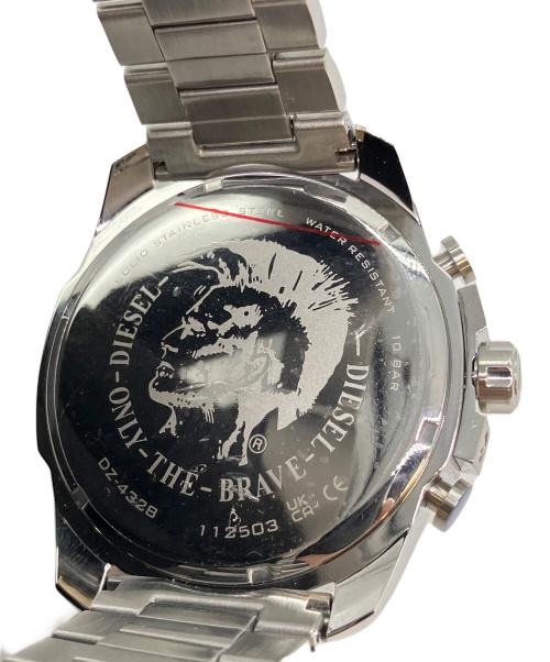 DIESEL（ディーゼル）DIESEL (ディーゼル) 腕時計 ホワイトの古着・服飾アイテム