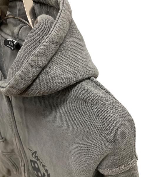 stussy（ステューシー）stussy (ステューシー) DICE ZIP HOODIE PIGMENT DYED グレー サイズ:SIZE Mの古着・服飾アイテム